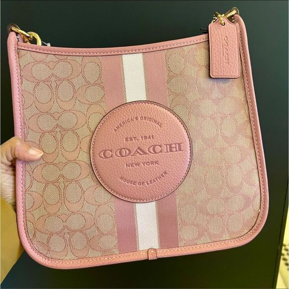 NWT Coach Dempsey File Bag Signature Jacquard With Stripe And Coach Patch CA195 - Picture 2 of 11